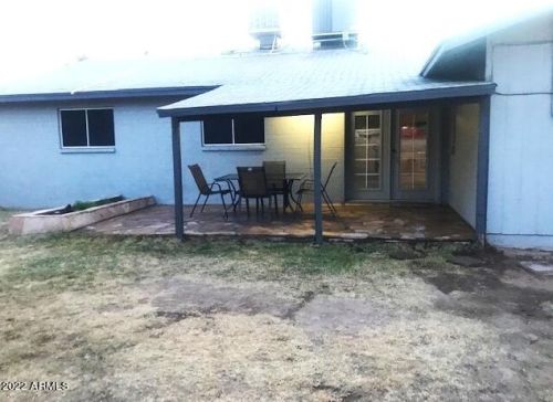 8417 39th Ave, Phoenix AZ 85051-1132 exterior