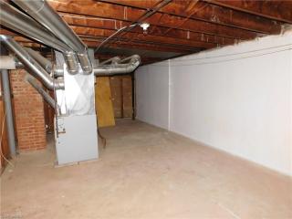 4181 Lee Rd, Cleveland OH  44128-2453 exterior