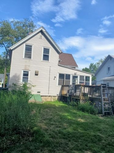 62 Eddy St, Springfield MA 01104-2631 exterior