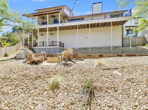 4114 Edwards Mtn Dr, Austin TX 78731-3845 exterior