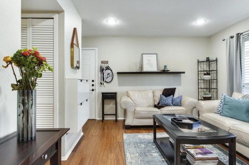 5930 Birchbrook Dr, Dallas, TX 75206-4580