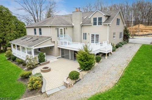 10 Mountainside Dr, Dover NJ  07869-2217 exterior