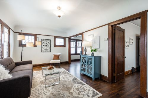 3329 Bremen St, Milwaukee, WI 53212-1729