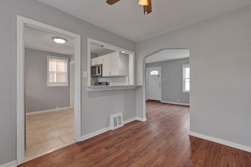 937 123rd St, Chicago IL 60827-5723 exterior