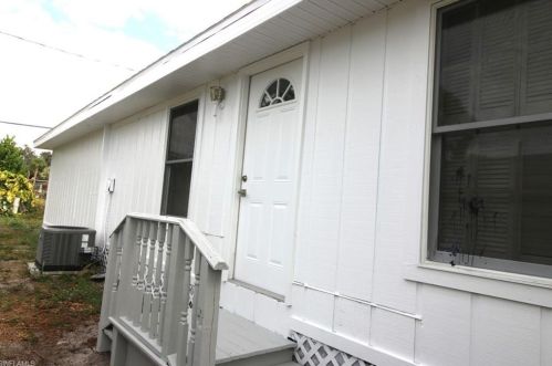 1017 Rdg St, Naples FL 34103-4223 exterior