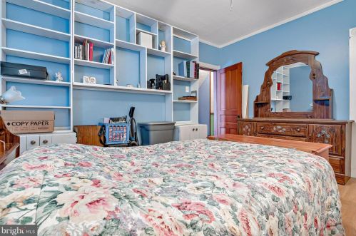 373 High St, Hanover PA 17331-3922 exterior