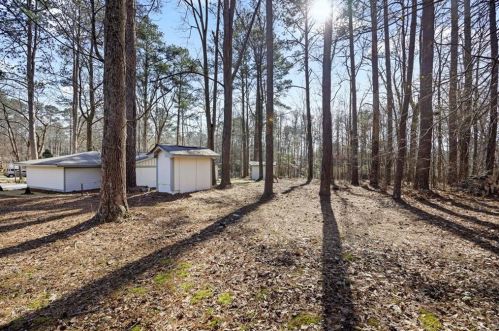 484 Dot Dr, Atlanta GA 30349-2703 exterior