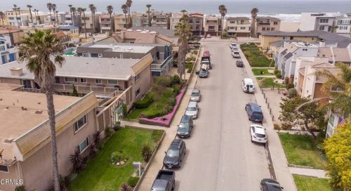 5450 Driftwood St, Oxnard, CA 93035-1037