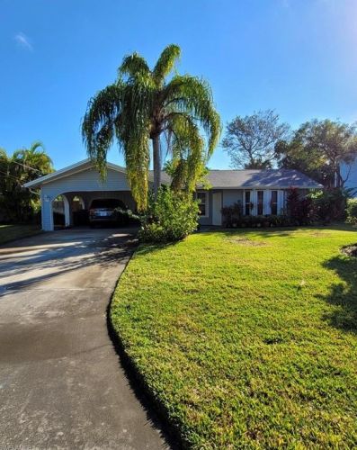 2190 50 Ter, Naples FL 34116-6918 exterior