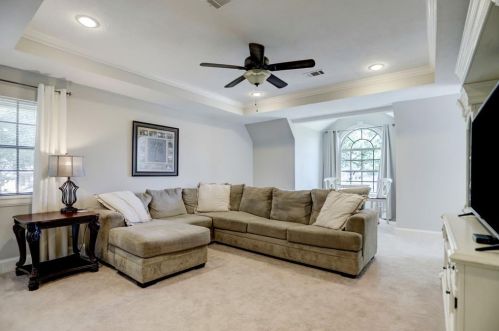 240 Edgewood Dr, Montgomery TX 77356-8408 exterior