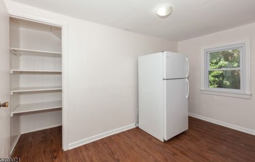 70 Lindsley Ave, Irvington NJ 07111-1749 exterior