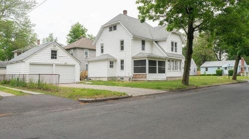 272 Connecticut Ave, Springfield MA  01104-1048 exterior