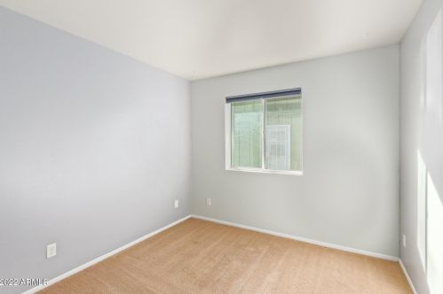 2328 Altadena Ave, Phoenix AZ 85029-3402 exterior