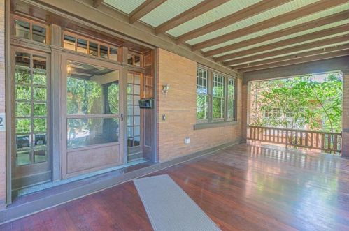 6552 Northumberland St, Pittsburgh, PA 15217-1302