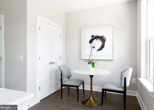 10314 Grosvenor Pl, Rockville MD 20852 exterior