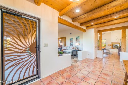 7015 Camino De Los Caballos, Tucson AZ 85743-9689 exterior