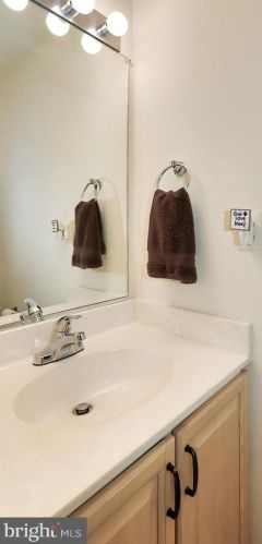 5324 Buxton Ct, Alexandria VA 22315-4761 exterior