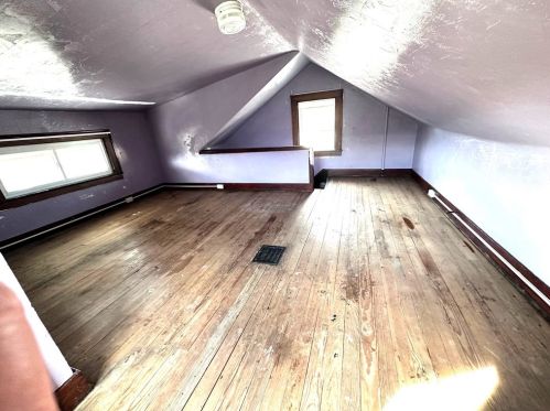 1643 Mt Joseph St, Pittsburgh PA 15210-4106 exterior