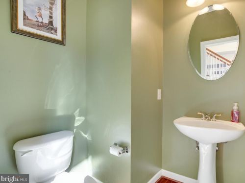 16803 Blue Indigo Ct, Accokeek MD 20607-3484 exterior