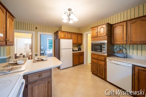 1032 Parkhurst Ave, Grand Rapids MI 49504-3989 exterior