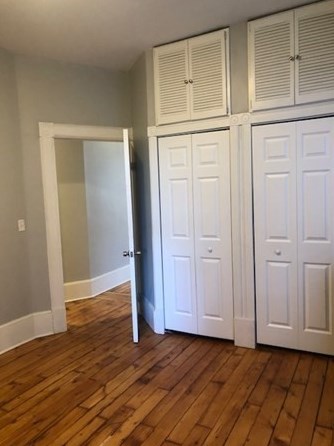 24 Mattoon St, Springfield MA 01105-1715 exterior