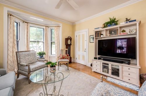 34 Cushing St, Dover NH 03820-3616 exterior