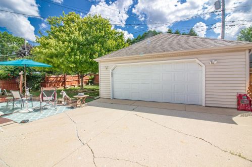 2526 96th St, Milwaukee WI  53226-1757 exterior