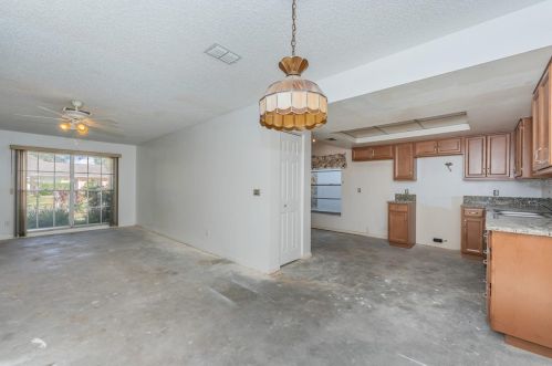 8519 Misty Riv Ct, Tampa FL 33637-4915 exterior