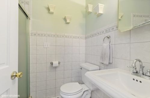 6714 Thorndale Ave, Chicago IL 60631-3149 exterior