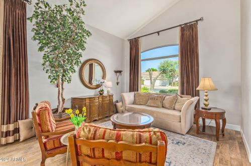 1623 Kaibab Dr, Chandler AZ 85249-3071 exterior