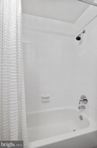 1429 Q St, Washington DC 20009-3808 exterior