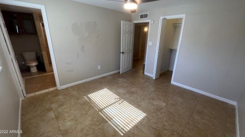 4202 72nd Ln, Phoenix AZ  85033-3111 exterior