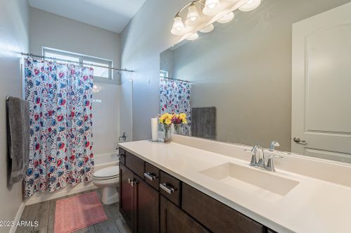 8603 16 Dr, Phoenix AZ 85041 exterior