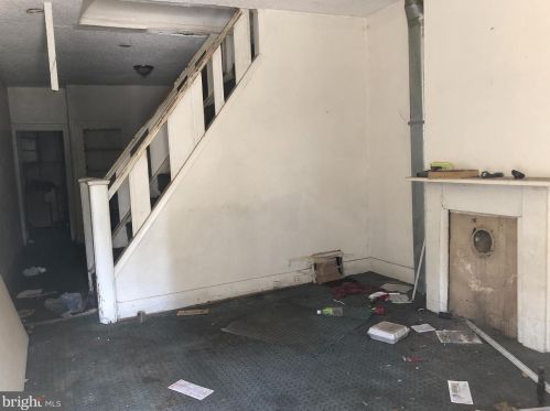 72 Bellevue Ave, Trenton, NJ 08618-4722