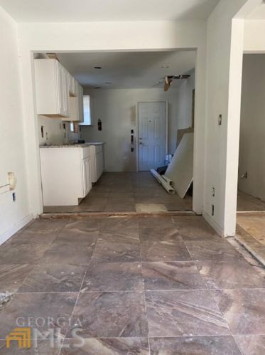 2146 Castlewood St, Atlanta GA 30344-1003 exterior