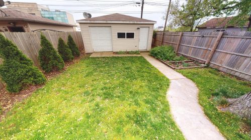 5135 64 Pl, Chicago IL 60638-5420 exterior