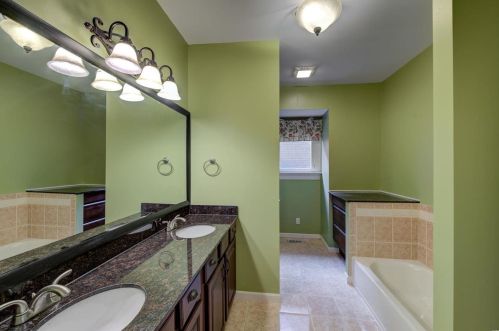 4548 Mcpherson, Saint Louis MO 63108-1916 exterior