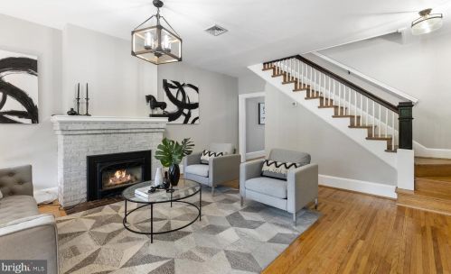 123 Peyton St, Alexandria VA 22314-2723 exterior