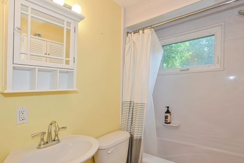 109 Flagg St, Worcester MA  01602-1454 exterior