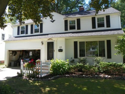 1228 Frd Rd, Cleveland OH  44124-1433 exterior