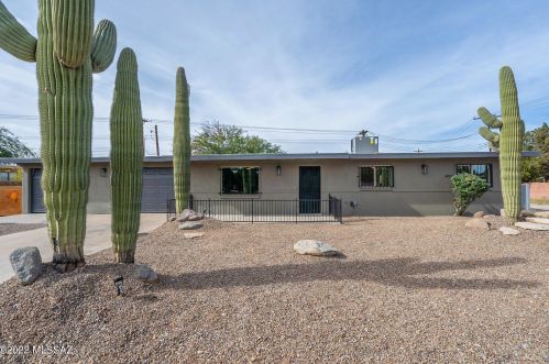 2138 Calle Polar, Tucson, AZ 85710-5659