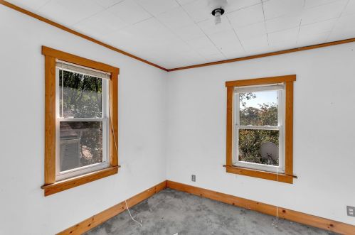 2317 Milligan Ave, Pittsburgh PA 15218-2241 exterior