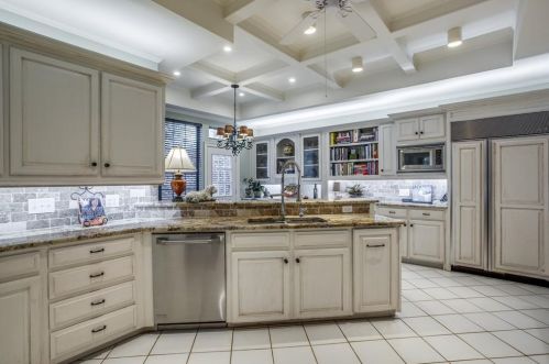 12524 Degas Ln, Dallas TX 75230-1752 exterior