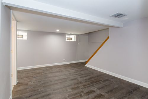 5317 Massasoit Ave, Chicago IL 60638-2854 exterior