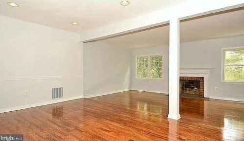 11416 Empire Ln, Rockville MD  20852-2869 exterior