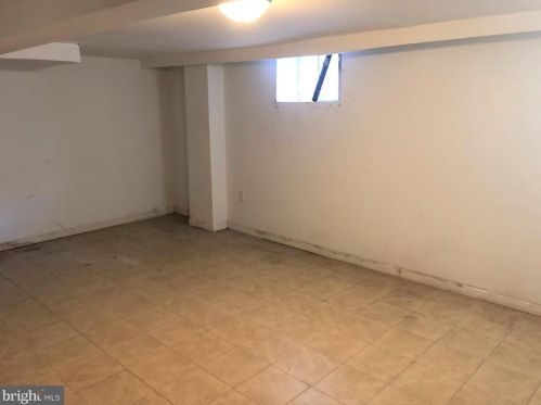 1139 Colonial Ave, Alexandria VA 22314-1325 exterior