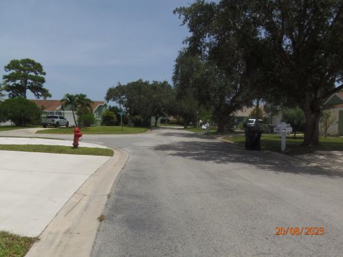 1350 Rivergreen Cir, Fort Pierce FL  34952-4131 exterior