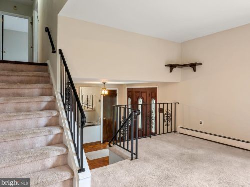 2511 Meetinghouse Rd, Jamison PA 18929-1157 exterior