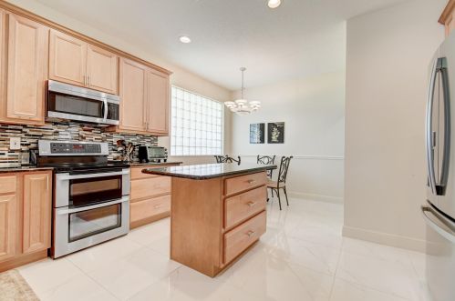 9726 Arbor Vw Dr, Boynton Beach FL 33437-5939 exterior