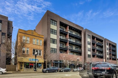 1842 Irving Park Rd, Chicago, IL 60613-2406